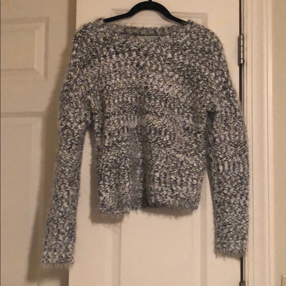Grey/white fuzzy sweater